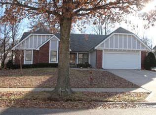 3605 NE 50th St, Kansas City, MO 64119