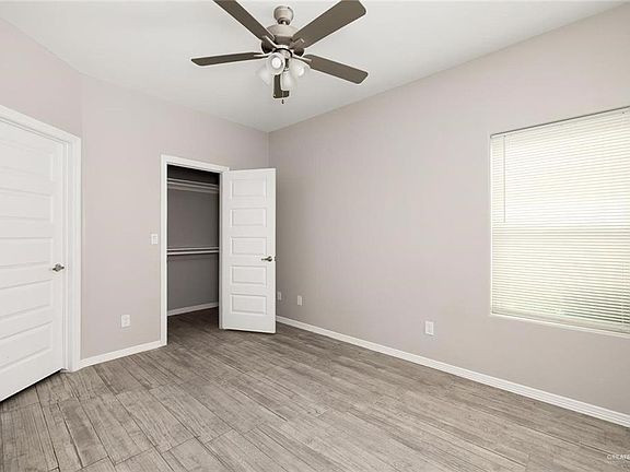 5th image of 1813 Davenport St #2