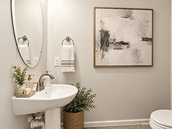 3rd image of 14 Gervais Cir