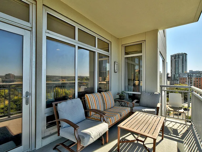 603 Davis St #1011 — Photo 26