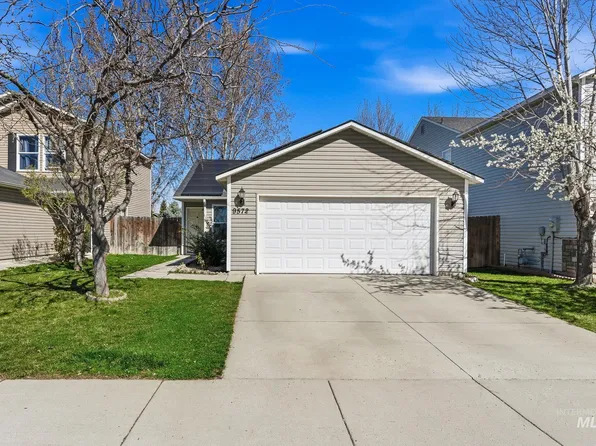 9572 W Weir Hollis Dr, Boise, ID 83709