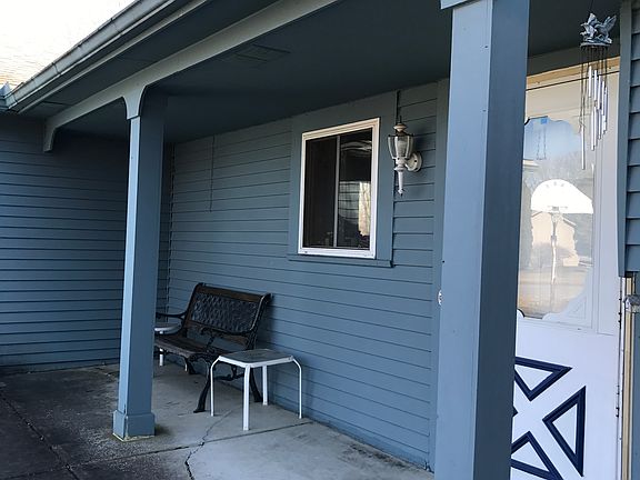 3rd image of 3328 Ashley Dr