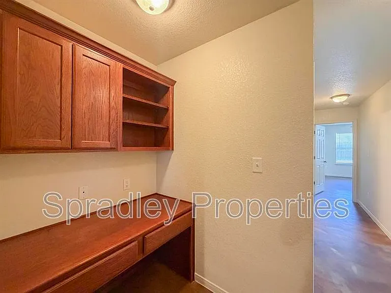 112B Andy Ln — Photo 8