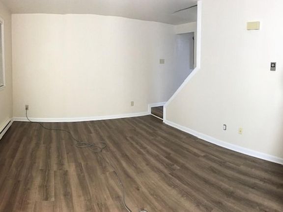 4th image of 14899 Sherwood Dr
