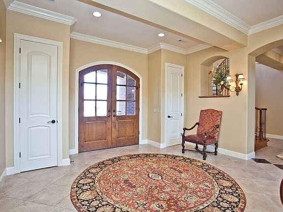 3rd image of 1187 N Summersby Dr