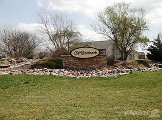 1108 E Rolling Hills Dr, Augusta, KS 67010