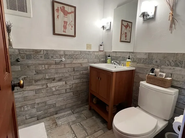 3266 Robinson Dr — Photo 23