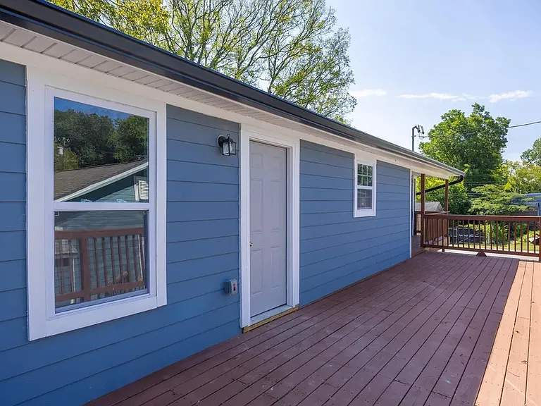 702 Snow St #102 — Photo 3