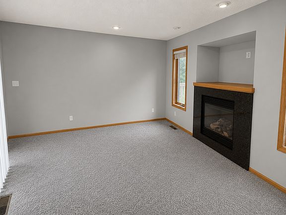 5th image of 9129 Queen Ave S #Na