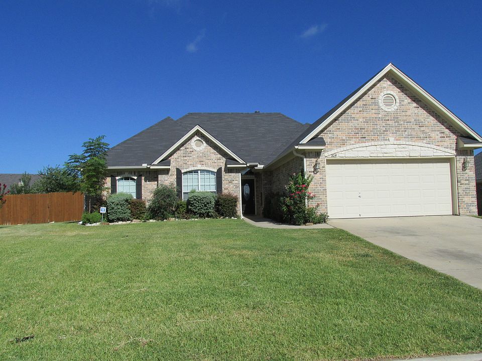 1st image of 804 Marshall Dr