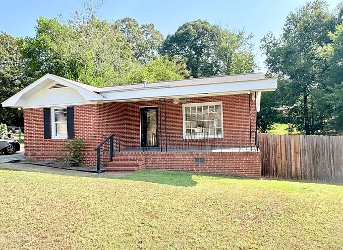 2504 10th Ave
