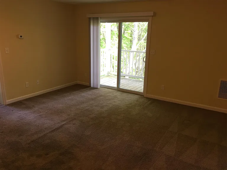 Fahey Place Apartments — Photo 16