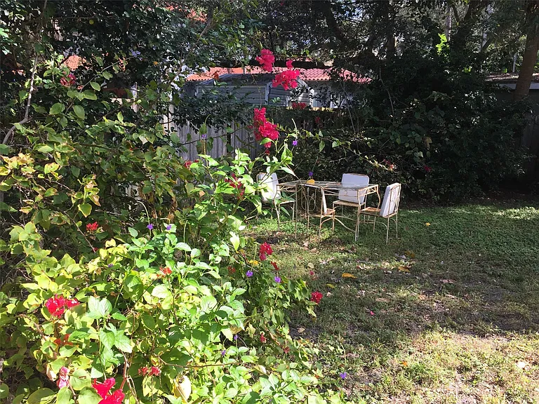 1307 SW 18th Ct — Photo 7