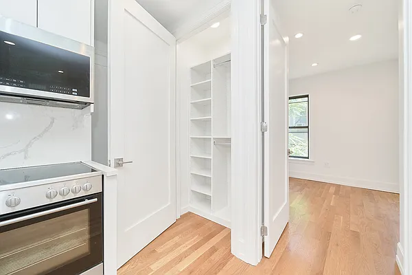 Rented by Living New York | media 5