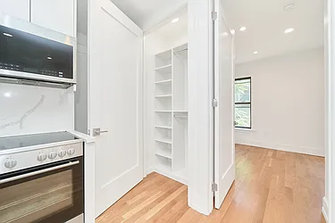 Rented by Living New York