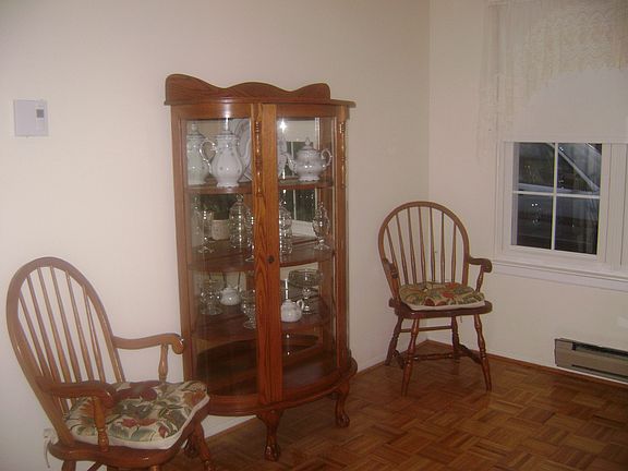 Sitting/Entry Room