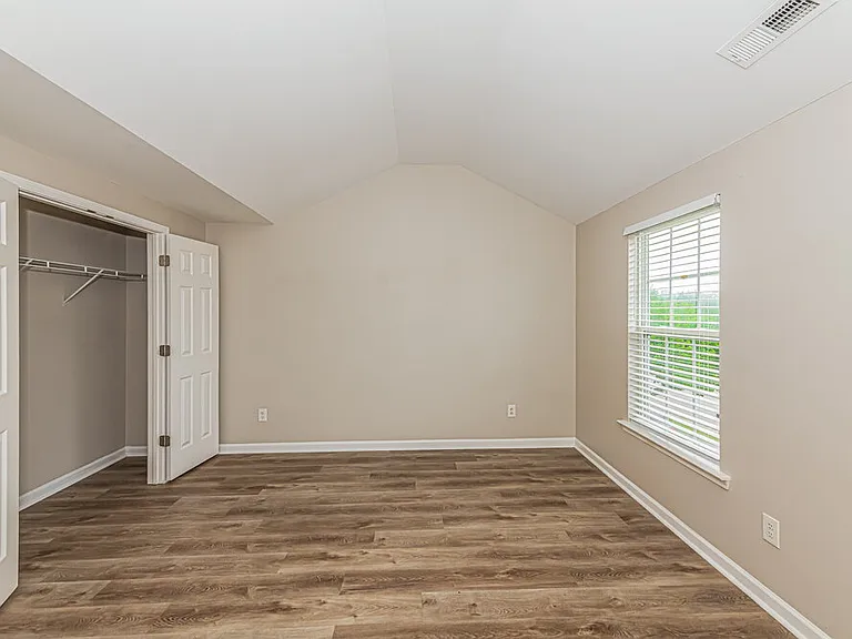 1549 Pebble Ridge Dr — Photo 10