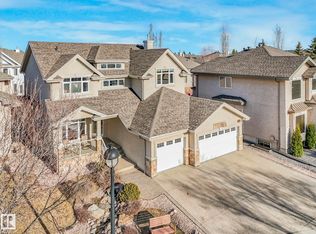 707 Hollingsworth Grn NW, Edmonton, AB T6R 3G6