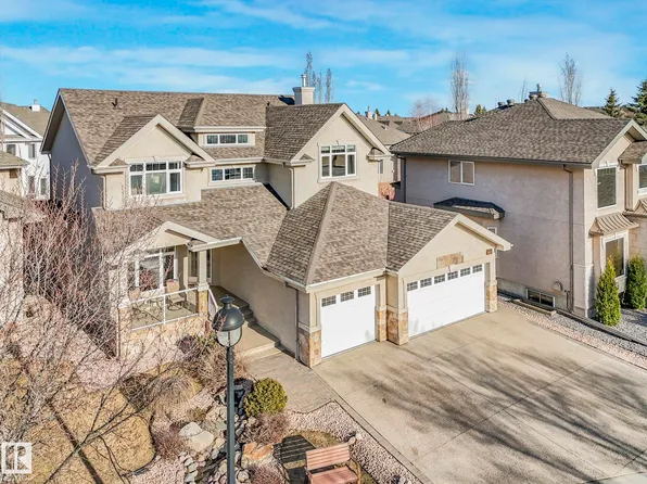 707 Hollingsworth Grn NW, Edmonton, AB T6R 3G6