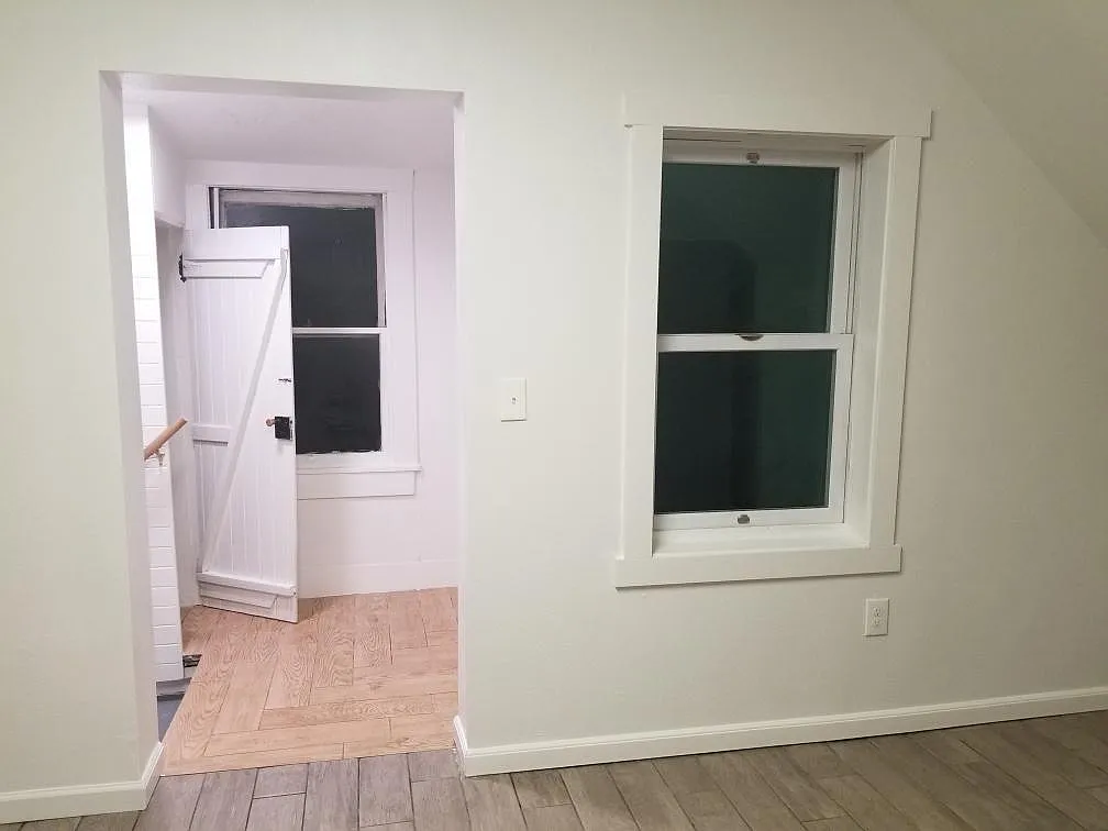 Studio, 1.5 bath, 675 sqft, $1,795 — Photo 2