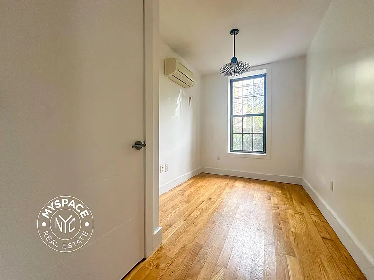 336 Chauncey St #1D — Photo 6
