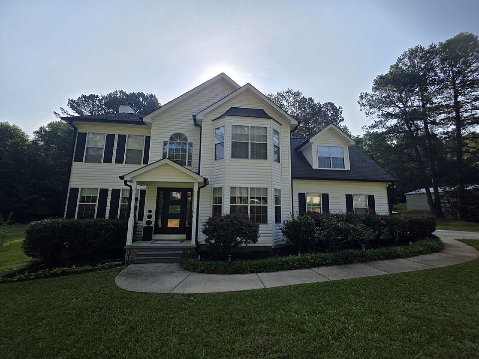 1st image of 100 Bedford Forrest Dr