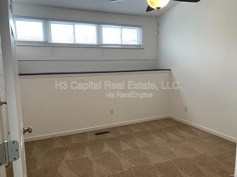 80 Village Ct — Photo 12
