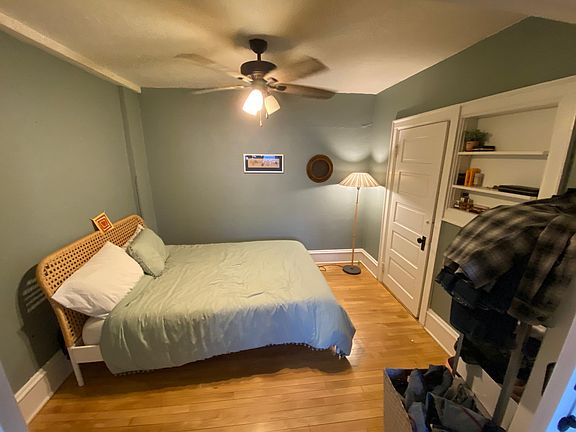 3rd image of 818 W Franklin Ave APT 36