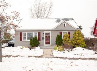 77 Middlesex Rd, Rochester, NY 14610