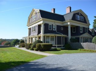 386 Green End Ave APT 8, Middletown, RI 02842