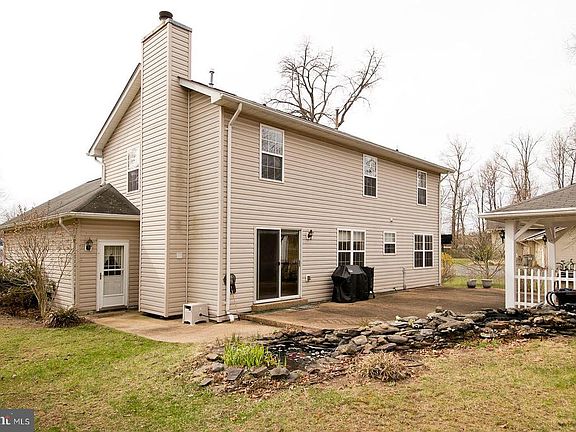 2nd image of 103 Slippery Elm Dr