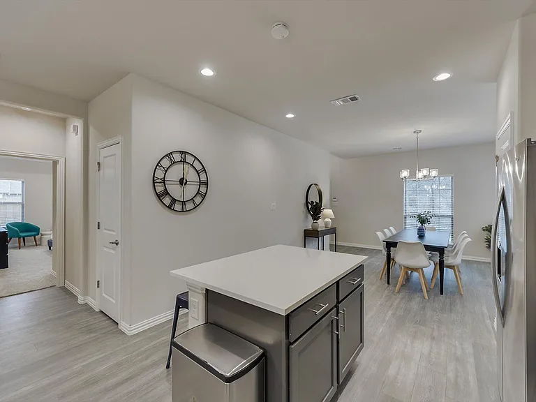 1525 Doyle Ave — Photo 14