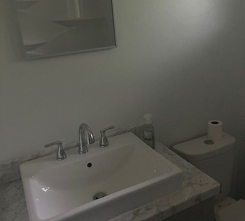 4th image of 1664 Randall Rd