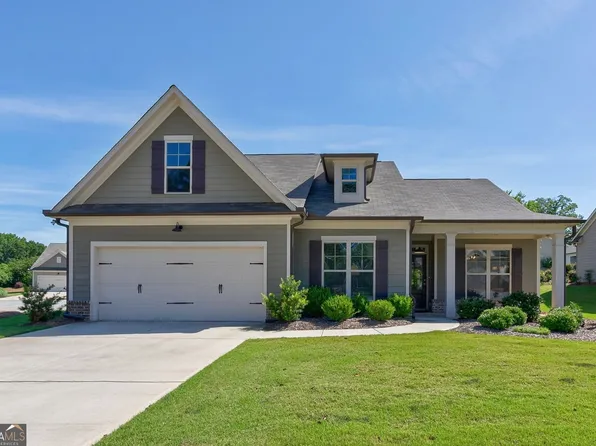 769 Lakeview Bend Cir, Jefferson, GA 30549
