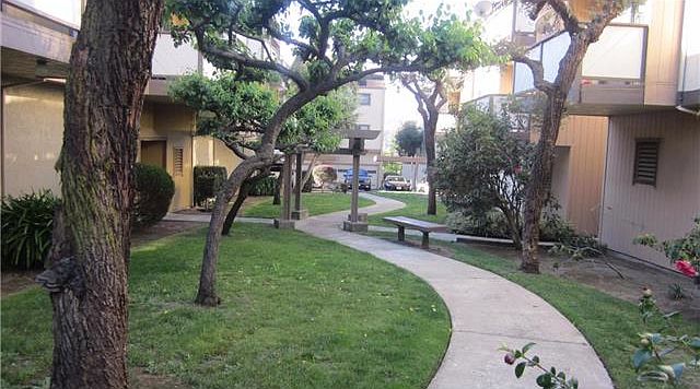 1st image of 624 Brosnan Ct