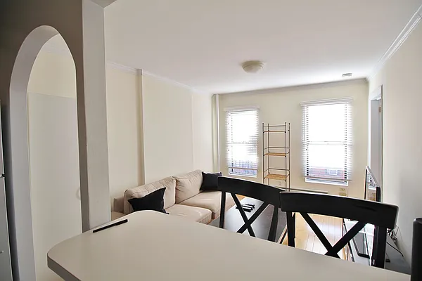 Rented by Julianna Realty Corp | media 25