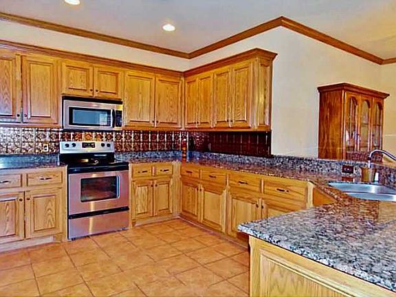 2nd image of 1001 Golden Leaf Dr