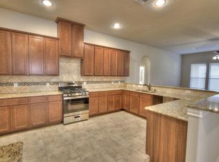 2210 Dama Dr, Rosenberg, TX 77471