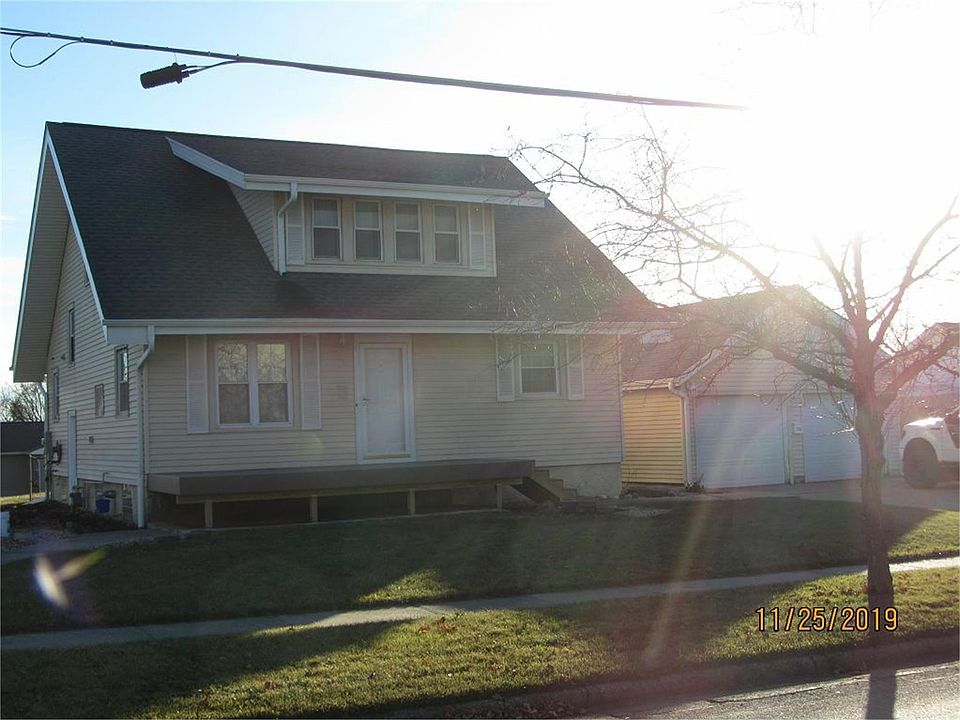 1st image of 702 K Ave