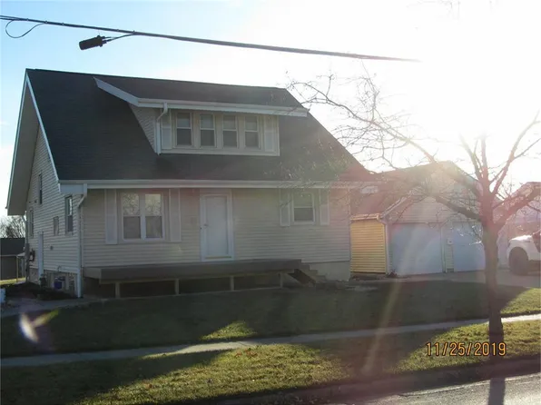 702 K Ave, Grundy Center, IA 50638