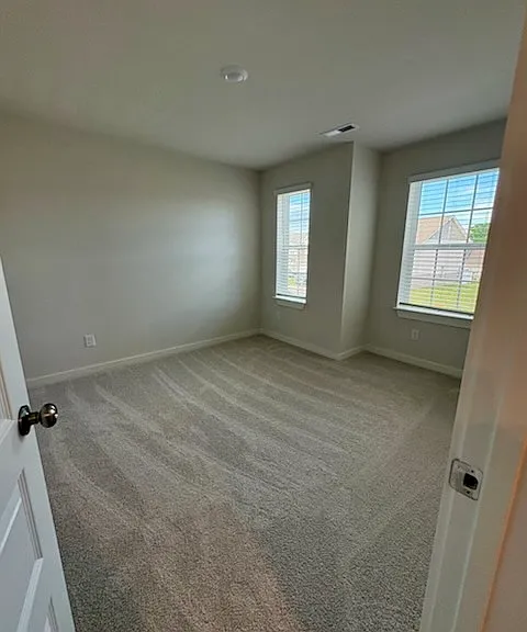 1674 Manuka Ln — Photo 3