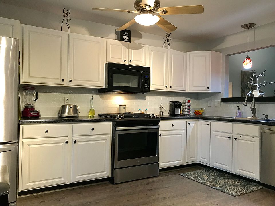 1st image of 1588 Girard Ave