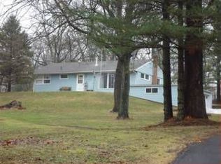 1010 S Bend Rd, Dixon, IL 61021