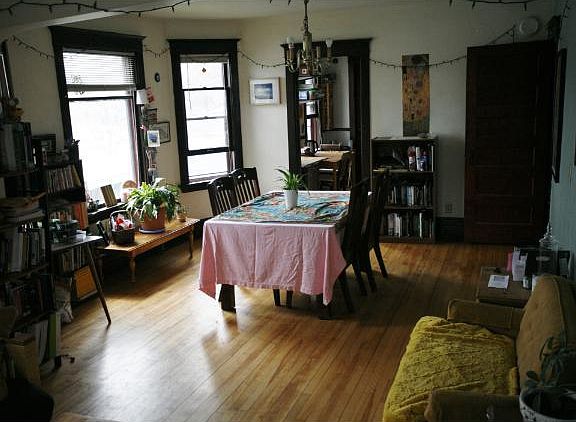 2nd image of 2721 22nd St E
