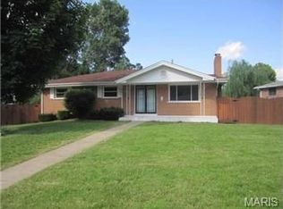 4123 Rain Ridge Dr, Saint Louis, MO 63125