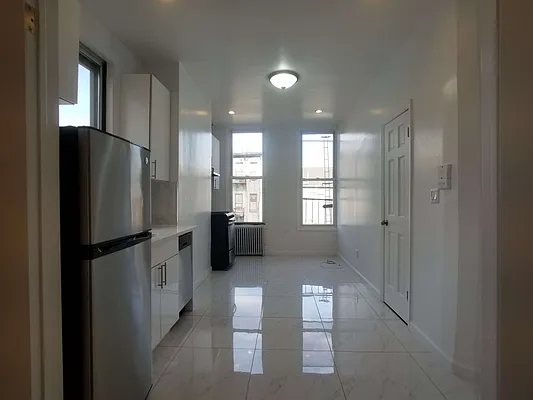 Rented by Compass | media 19