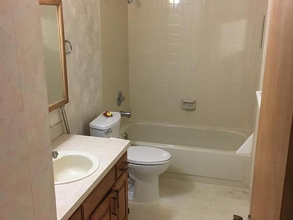 Bathroom with tub