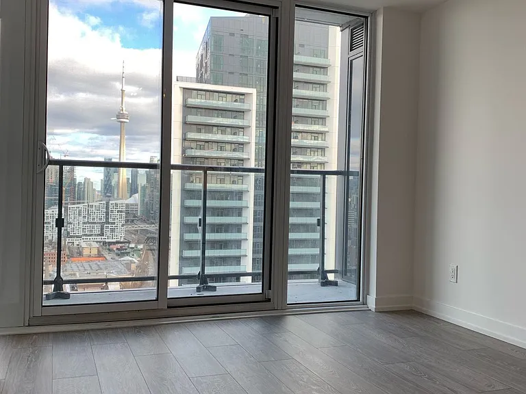 19 Western Battery Rd #3120 — Photo 5