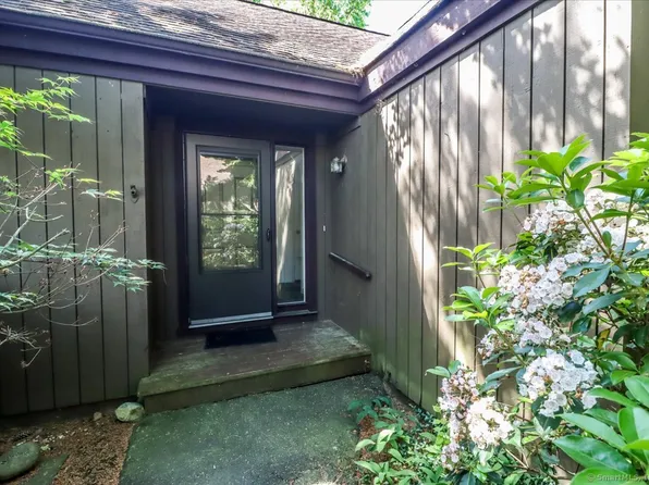 569 Oneida Lane #A, Stratford, CT 06614