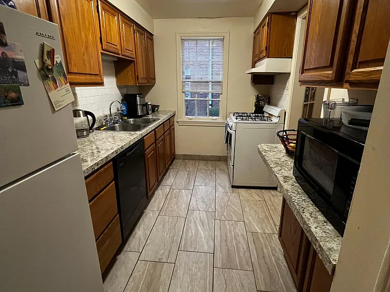 5840 Elmer St #5840 — Photo 13